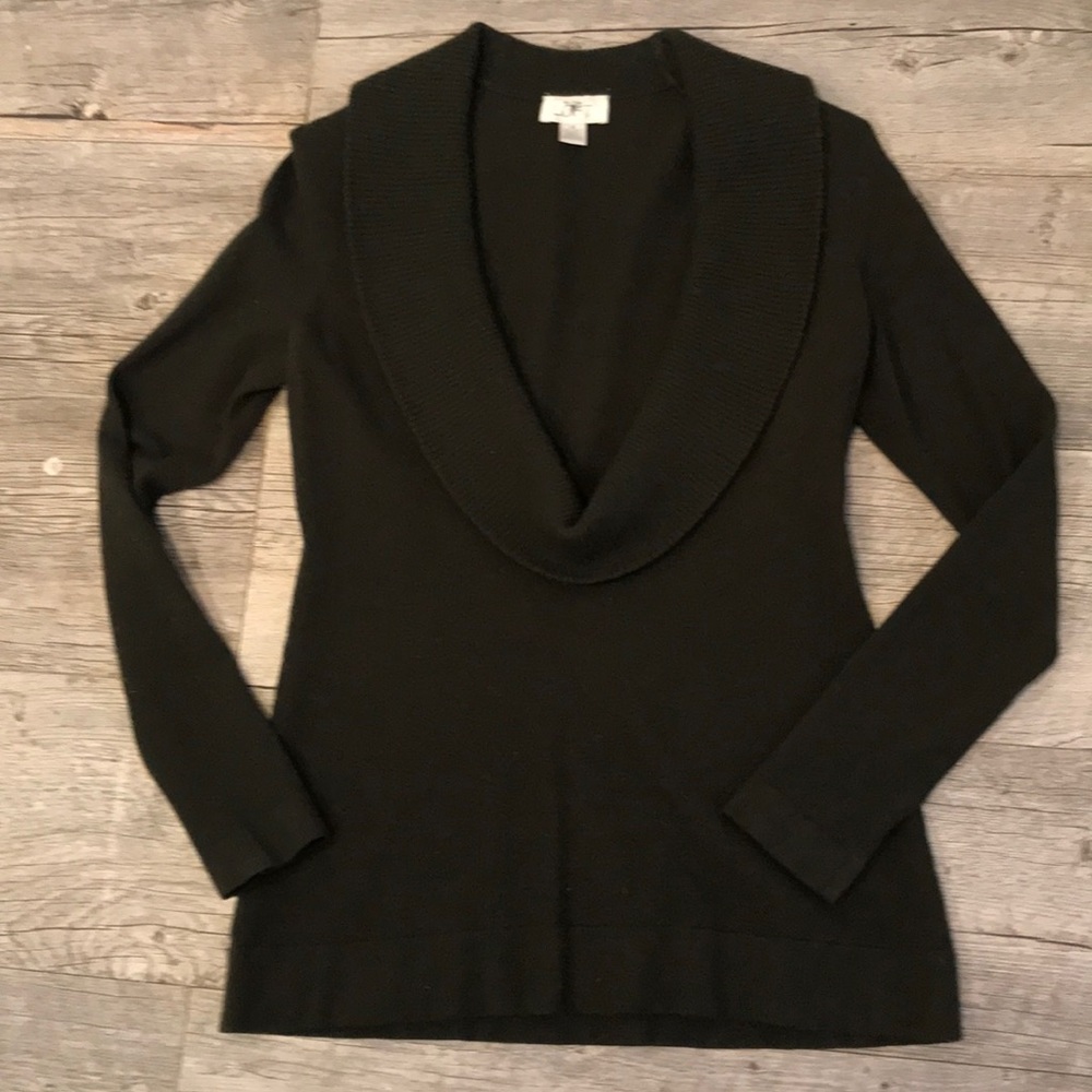 Sweater - Picture 2 of 4